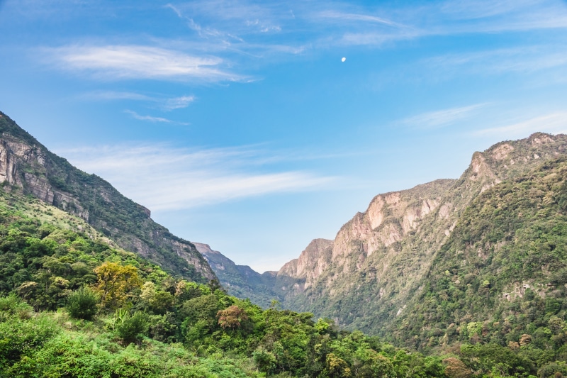 scene, formation, mountain range, 5K, cloud - sky, plant, scenic, landscape, rock, blue, adventure, day, lifestyle, hiking, environment, outdoor, high