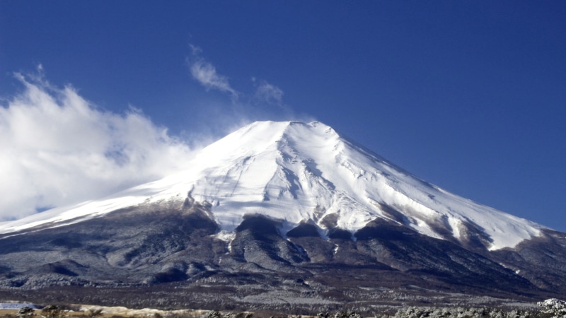peak, mt Fuji, beauty in nature, capped, scenics, nature, Japan, sky, outdoors, travel, Sky, Mountain, land, tranquil scene, snow, no people, scenery, 5K