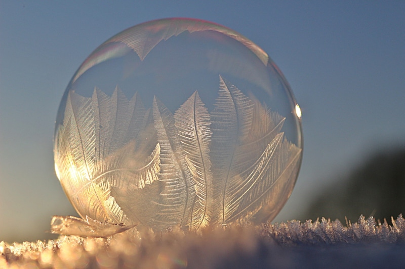 bubble, frozen bubble, frost, ball, wintry, soap bubble, clear sky, shape, ice bubble, snow, outdoors, ice, sunset, frosted soap bubble, frost bubble, sunlight