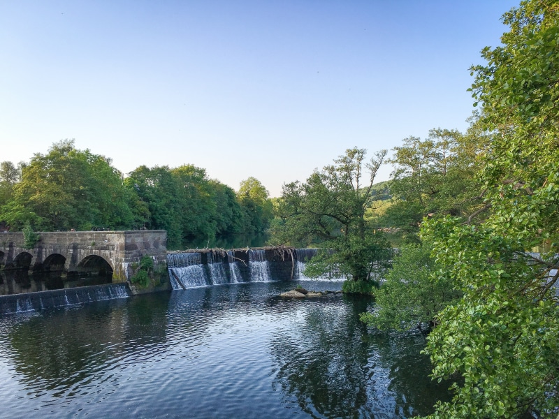 connection, architecture, derbyshire, gardens, 4K, nature, river, peak, flowing water, arch bridge, peak district, built structure, england, clear sky