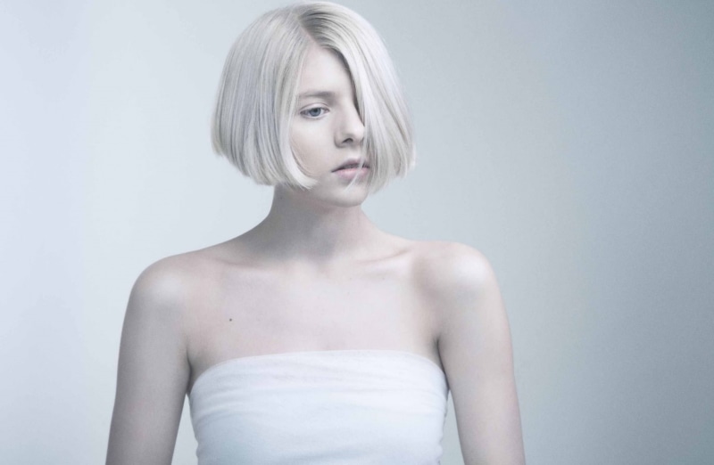 720P, indoors, hairstyle, women, one person, adult, studio shot, teenager, front view, fashion, gray, blond hair, beautiful woman, young adult, hair, beauty