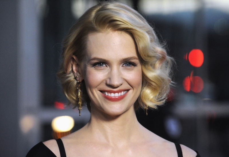 celebrity, blond hair, Mad Men, headshot, hair, young women, front view, portrait, 2K, beauty, real people, hairstyle, focus on foreground, one person