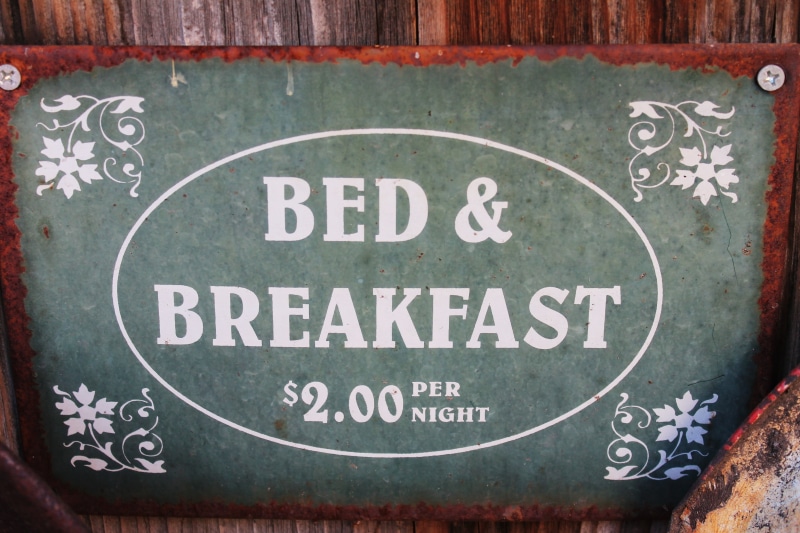 guest lodging, romantic hotel, 4K, inn, accommodation, amber avalona, information sign, small lodging establishment, no people, information, antique sign