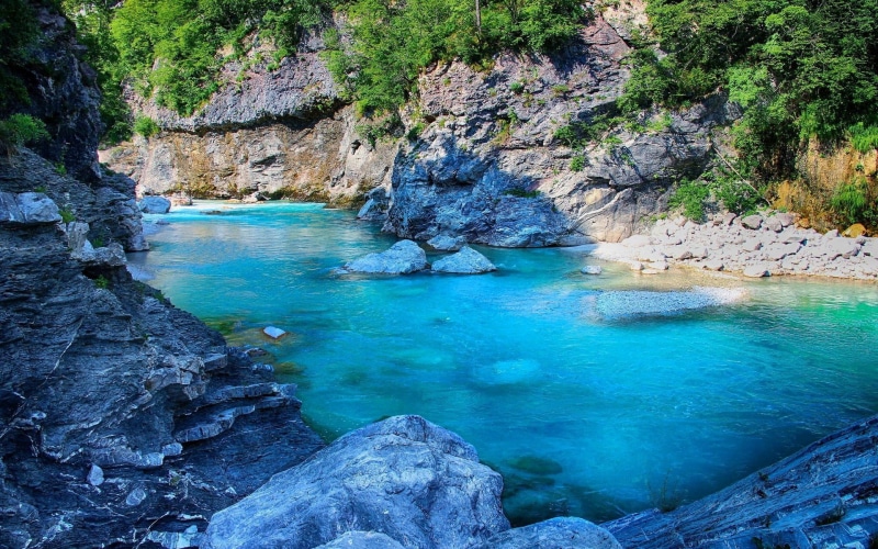 shrubs, idyllic, solid, geology, 1080P, eroded, tranquility, rock formation, cliff, rock, day, nature, no people, land, turquoise, river, hot spring, gray