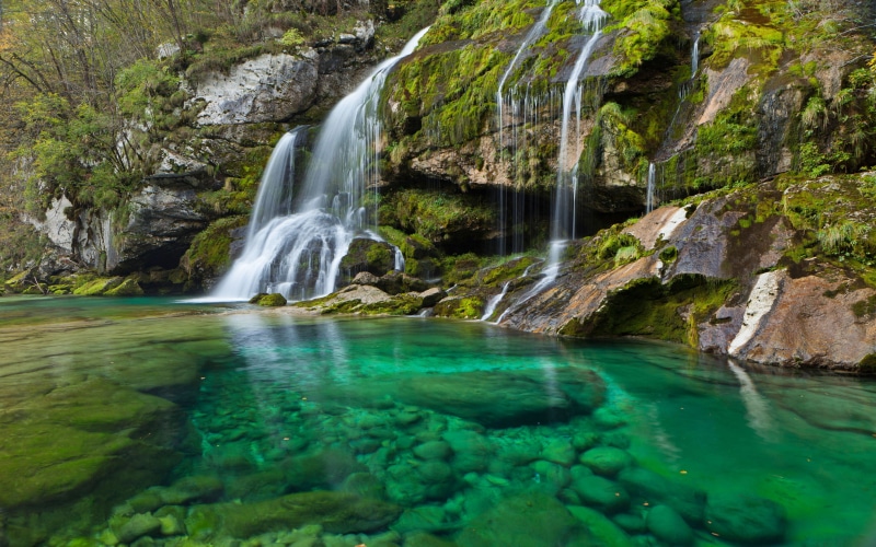 beauty in nature, falling water, 4K, power in nature, sea, nature, no people, waterfall, land, scenics - nature, virje, motion, blurred motion, plant