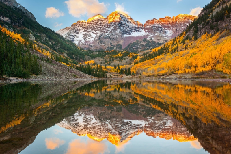 non-urban scene, change, mountain, plant, beauty in nature, state, lake, mountain range, body, water, outdoors, reflection lake, forest, idyllic, reflection