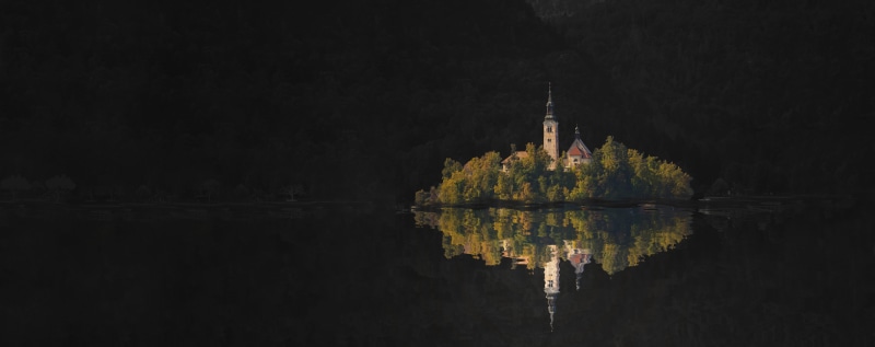outdoors, nature, sky, waterfront, beauty in nature, architecture, slovenia, darkness, travel, travel destinations, night, lake, built structure, 5K, spire