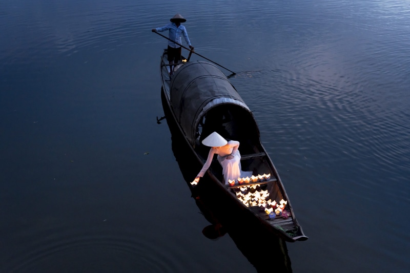 lake, nature, leisure, dusk, rowboat, occupation, traditional wear, paddle, high angle view, dawn, people, ao dai, boatman, transportation system, river