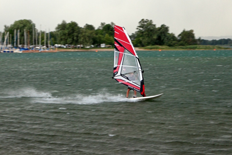 mode of transportation, wind surfing, trend sports, plant, leisure, lifestyles, day, lake, people, aquatic sport, flag, tree, surf, wind, water, 4K, dynamic