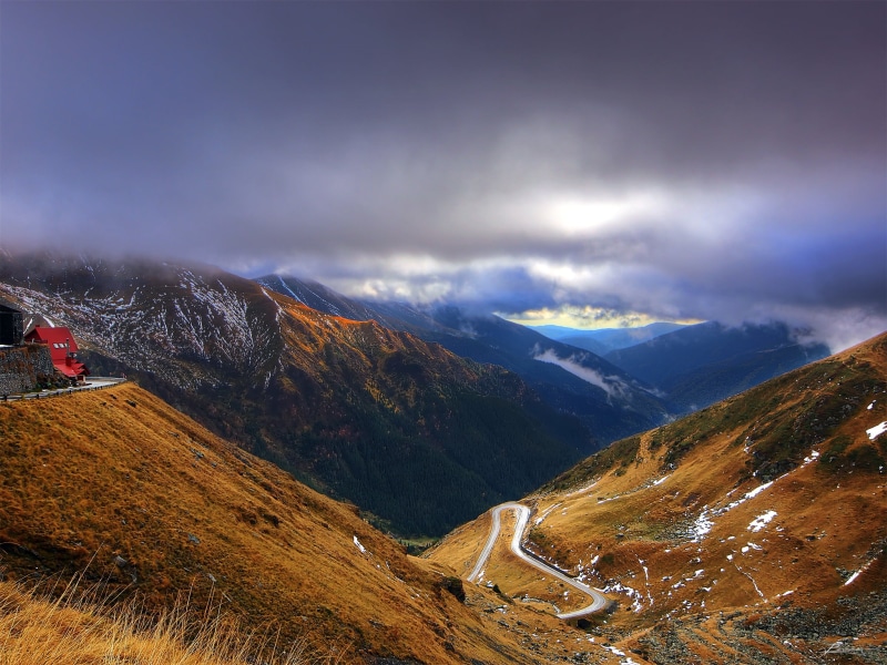 winter, carpathian, hut, 1080P, areal, cold, red, valleys, transfagarasan, clouds, serpentine, dark, balea, refuge, grass  trees, spectacular, rain, under  cover