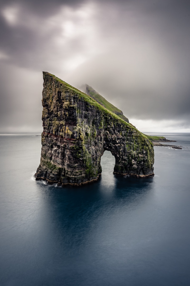 islet, scenics - nature, grey, drangarnir, stack rock, land, cliff, hiking, cloud - sky, green, natural arch, rock - object, 5K, beauty in nature, vagar