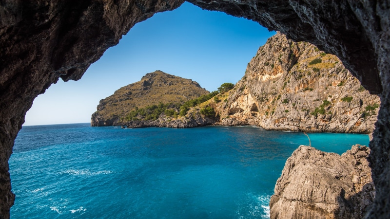 klippe, cliff, sky, cove, rock formation, sa calobra, sea, blue sky, vacation, promontory, cape, natural arch, spain, mallorca, bay, sea cave, europe, 4K