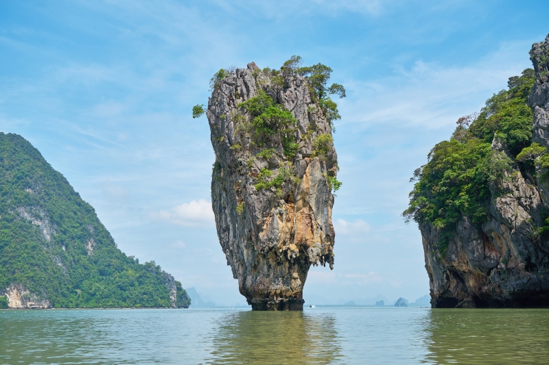 5K, see, surrounded, beauty in nature, holiday, hot, green color, bright, eroded, tranquil scene, island, water, season, sea, sky, spring time, scenics - nature