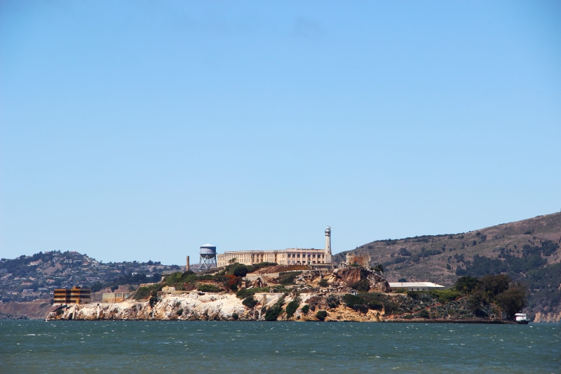 stone, seascape, no people, visit, top, island, photo, building, alcatraz, land, prison, travel destinations, breakwater, travel, day, built structure
