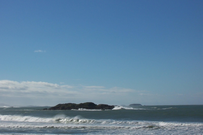 waves, ocean, breaking, blue, nature and landscapes, islet, green, island, nature, sea, 1080P