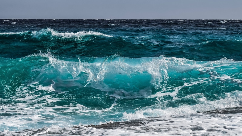 sport, surfing, splash, scenics - nature, aquatic sport, nature, horizon over water, sky, wind, power, motion, outdoors, turquoise colored, ocean, power in nature