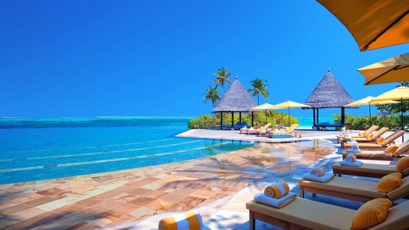 tropical, chair, sea, hotel, pool, trip, umbrella, landscape, nature, day, lot, sun, luxury, travel destinations, swimming pool, parasol, copy space, tourist resort