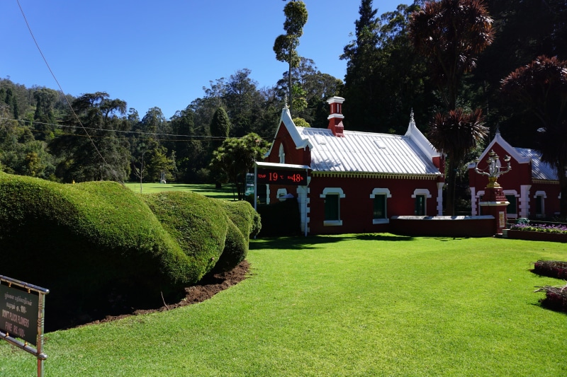 no people, ooty, sunlight, formal garden, building exterior, india, sky, park, tree, garden, green color, lawn, outdoors, grass, building, 4K, built structure
