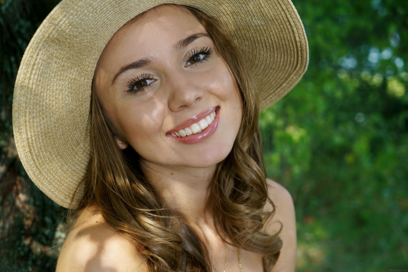 clothing, smiling, 8K, hair, hairstyle, beauty, face, blonde, headshot, human face, Linda Chase, women outdoors, one person, MetArt Magazine, dappled sunlight