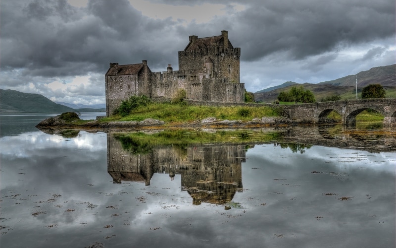 stone, landscape, nature, 4K, sky, travel destinations, castle, building exterior, the past, Scotland, architecture, water, UK, reflection, no people