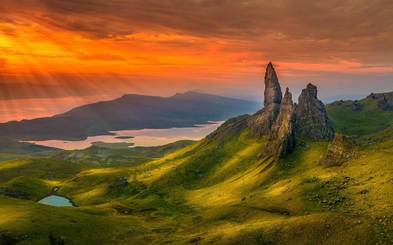 sky, scotland, clouds, 2K, rocky, peaks, mountain, grass, area, red, s, landscape, sharp, green, lake