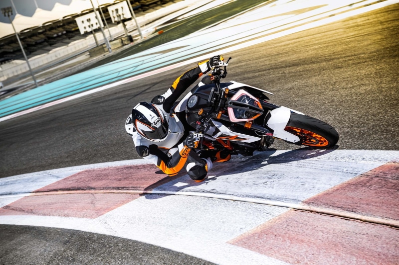 KTM 1290 Super Duke R, 2K, Race track, Racing