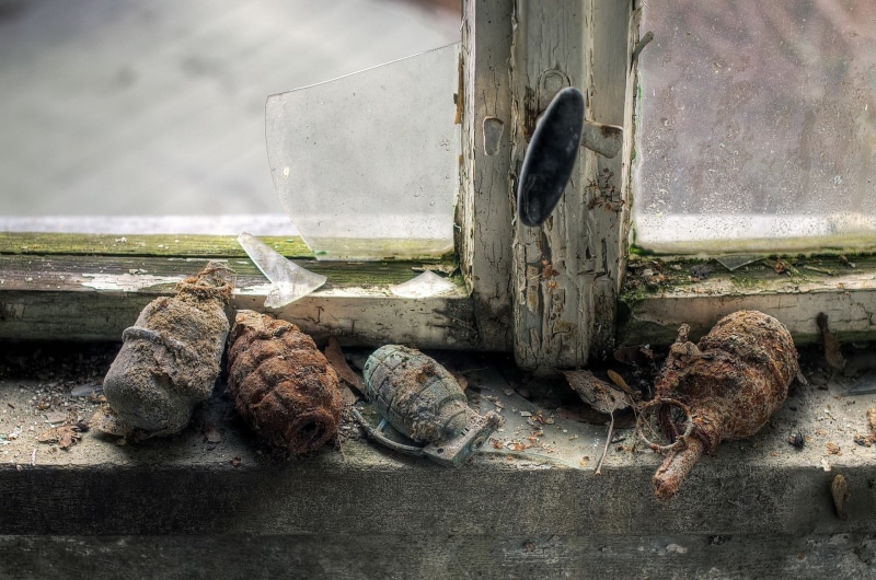 dirty, broken glass, rust, F-2, weathered, old, grenades, obsolete, metal, decline, wheel, no people, still life, high angle view, 1080P, wood - material