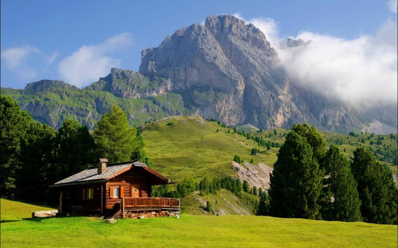 lovely, cottage, italy, grass, beautiful, nice, peaks, val-gardena, house, wooden, mountainscape, brown, 1080P, gardena, lonely, val, hills