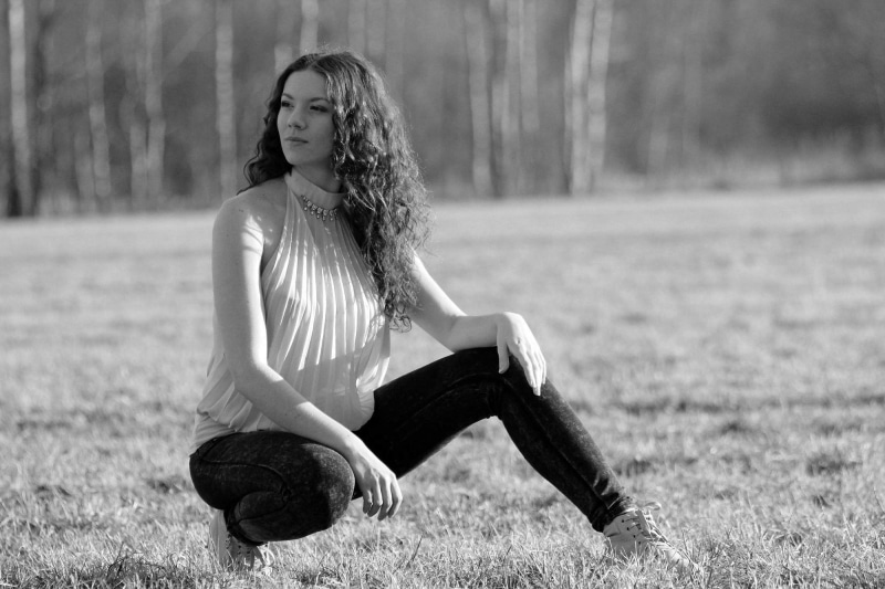 adult, face, long hair, girl, fashion, for a change, nature, young women, plant, elegance, leisure activity, women, thoughtfulness, people, black and white photo