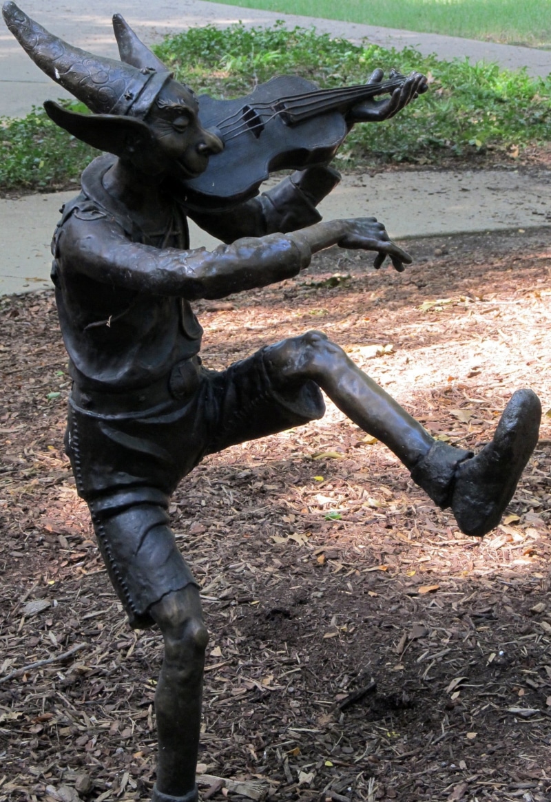 black color, animal wildlife, mammal, field, gnome, creativity, gremlin, elf, 1080P, bronze, outdoors, nature, park, art and craft, playing, music, one person