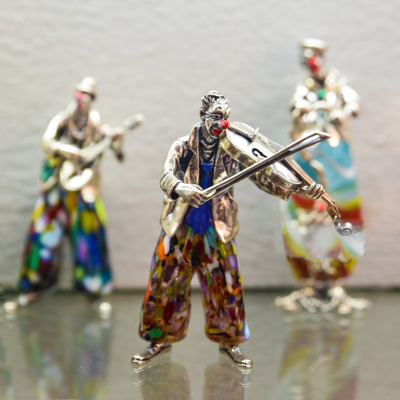 man, music, violin, musician, arts culture and entertainment, standing, violinist, focus on foreground, buffoon, men, water, outdoors, fiddler, costume
