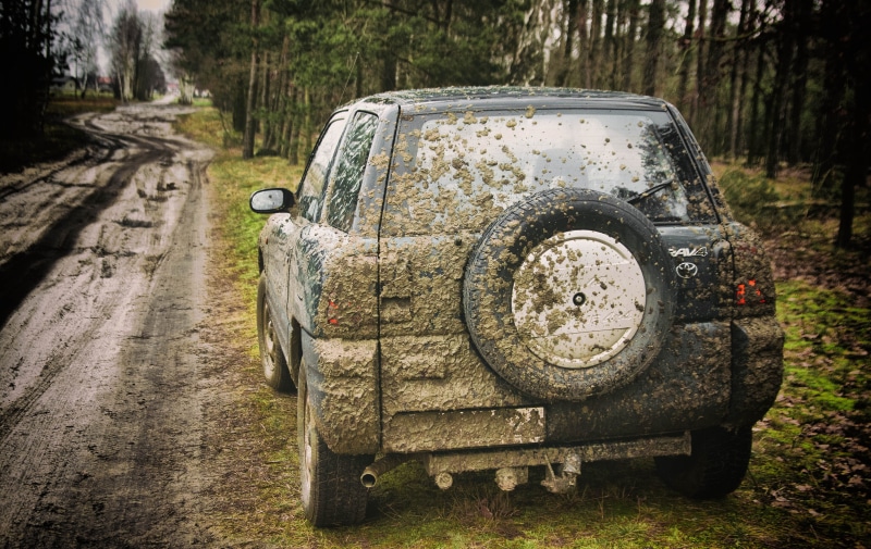 offroad, day, toyota, nature, off-road driving, area, field, old, wheels, off roader, focus on foreground, mud, bumper, plant, abandoned, transportation