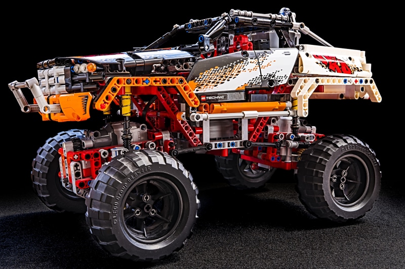 companions, technic, studio, wheel, component, mode of transportation, industry, isolated, land vehicle, background image, black background, transportation