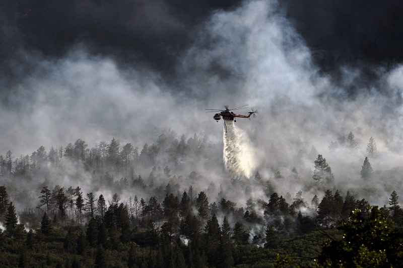 firefighter, black, cloud - sky, chopper, countryside, accidents and disasters, flame, fire - natural phenomenon, air vehicle, environment, 2K, motion