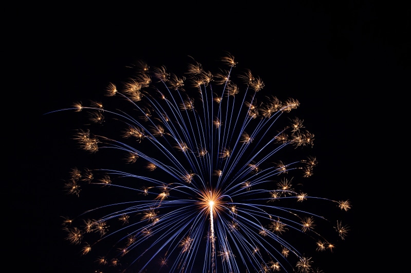 july, low angle view, celebration, fireworks, 5K, arts culture and entertainment, sky, red, backgrounds, light, yellow, firework - Man Made Object, glowing