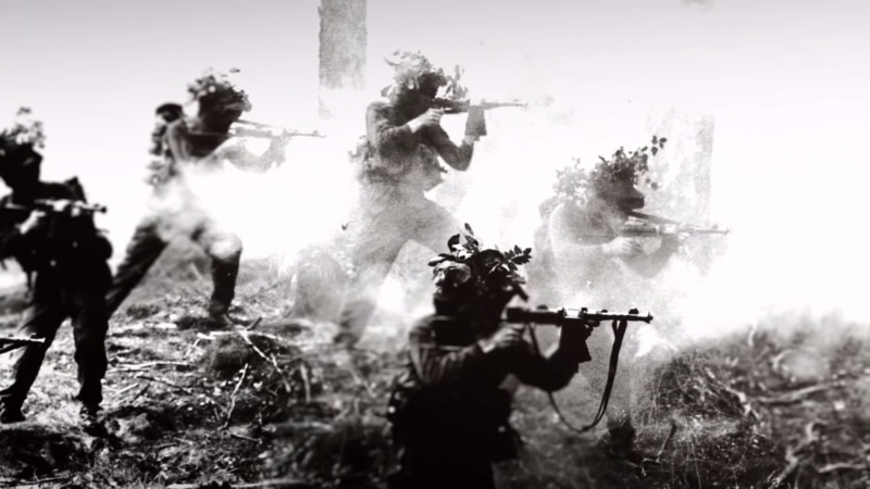World War II, day, men, real people, outdoors, motion, smoke - physical structure, people, celebration, military, battle, adult, crowd, event, responsibility