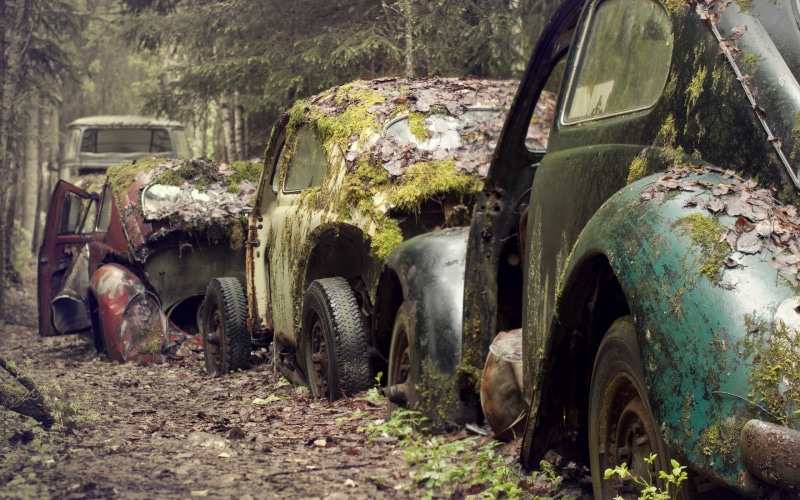 vehicle, obsolete, decline, color, tire, 2K, mode of transportation, assorted, no people, nature, motor vehicle, wreck, old car, rust, car, run-down, three