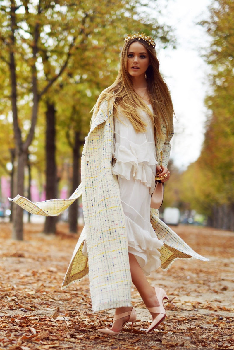 outdoors, open mouth, young adult, hair, Louboutin, autumn, tree, fall, beautiful woman, beauty, 1080P, women, fallen leaves, young women, long hair, one person