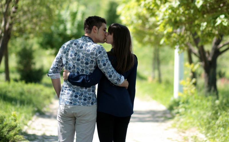 cheerful, kiss, young men, togetherness, couple, love, young women, romance, embracing, government, kissing, adult, young Adult, people, men, tree, lifestyles