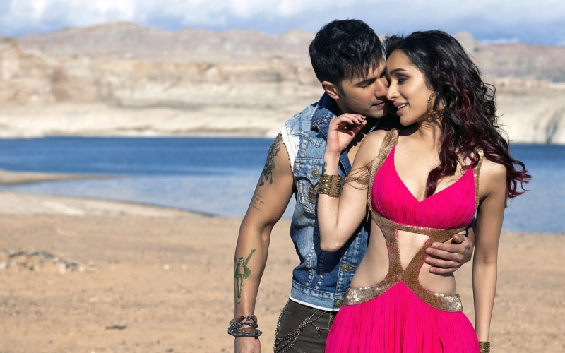 smiling, couple - relationship, two people, Kapoor, ABCD, love, young adult, clothing, Shraddha, standing, outdoors, togetherness, beach, long hair, adult