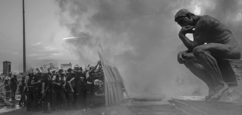 opinions, human rights, journalist, press, statue, gas mask, adult, gas bombs, smoke - physical structure, concepts, news, people, full length, conceptual