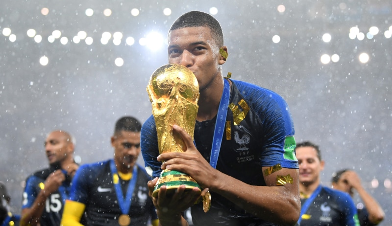 kylian, win, mbappe, 4K, cup, celebrates, fifa, world