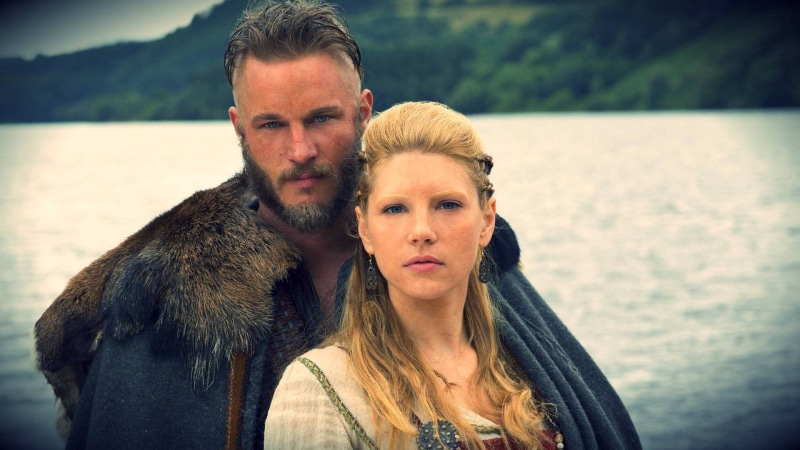 white, Vikings (TV series), water, s, togetherness, couple - relationship, dress, young men, women, Katheryn Winnick, Ragnar Lodbrok, friendship, hair
