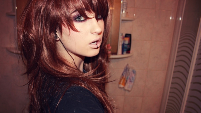 indoors, bloodsuccubus, lolina green, young women, 1080P, lifestyles, focus on foreground, hairstyle, one person, fashion, women, headshot, long hair