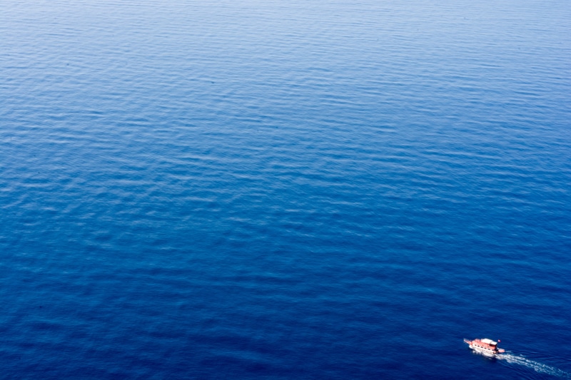 nature, 5K, body of water, animals, antalya, beach, water, side  turkey, motor boat, body, daylight, motor, Boats, blue, alanya, sea, boat