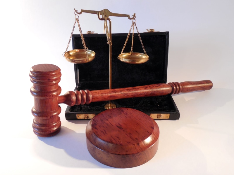 antique, justice, instrument of measurement, studio shot, right, balance, no people, judge, still life, horizontal, legal system, mass - unit of measurement