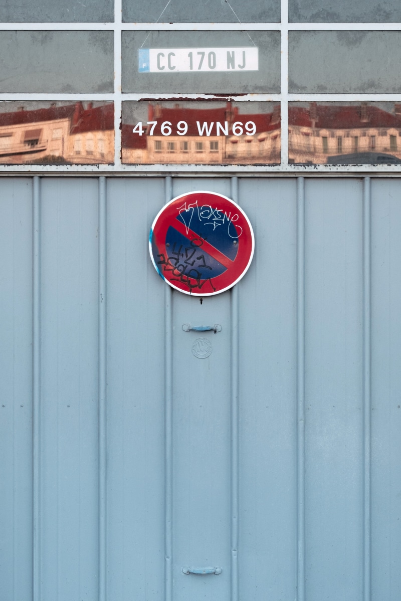 symbol, lines, communication, architecture, outdoors, entrance, metal, minimal, blue, window, building, lyon, information, 4K, built structure, guidance