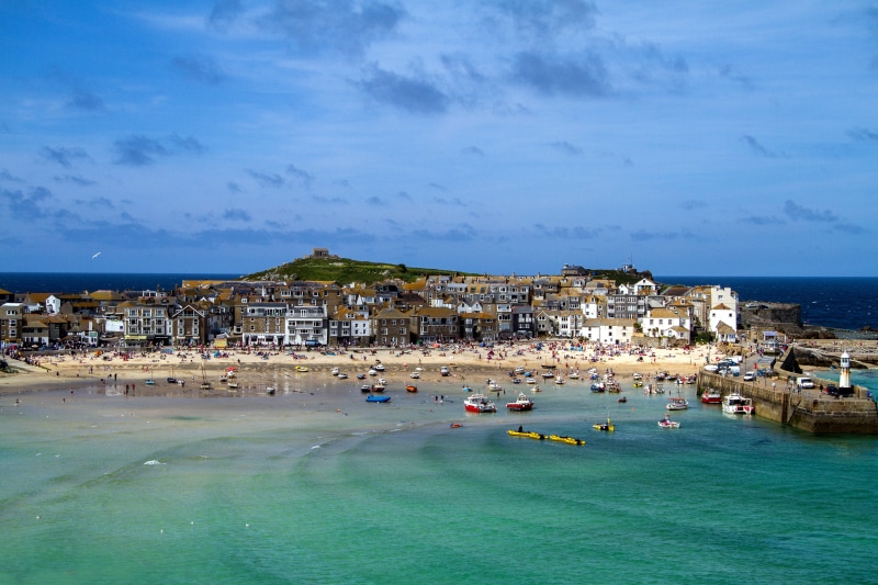 sky, near, ebb, tourism, trip, cityscape, holiday, land, town, st ives, built structure, outdoors, beach, promenade by the sea, blue, travel destinations