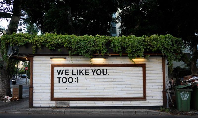 message, growth, green, western script, frame, nature, banner, built structure, architecture, street, script, israel, tel aviv, tree, day, like, information sign