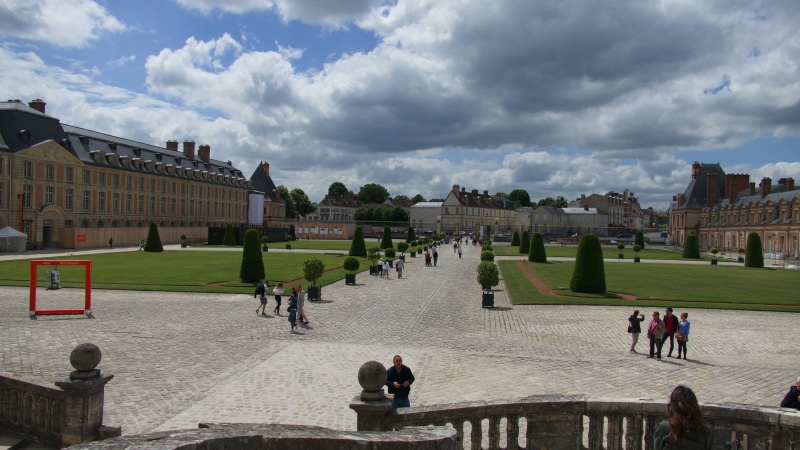 fontainebleau, sky, the past, nature, large group of people, women, travel destinations, adult, castle, 5K, built structure, day, history, chateau de fontainebleau
